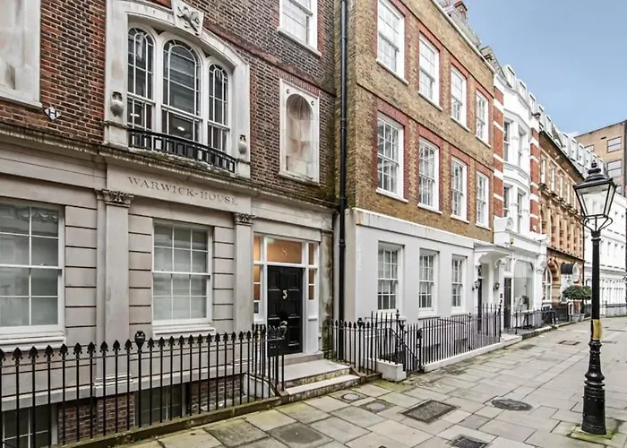 Warwick House Apartment