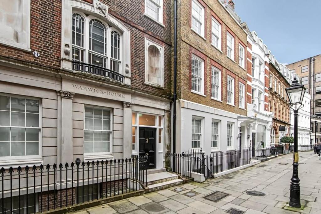 Warwick House *